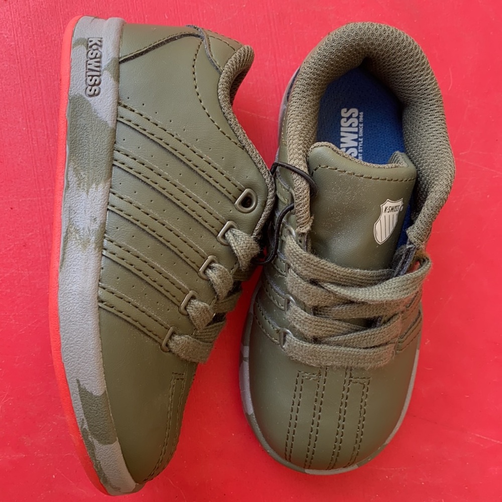 K. Swiss toddlers tennis walking shoe army green 8